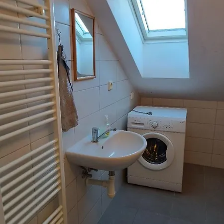 Apartament Martin Sarvas 5 *